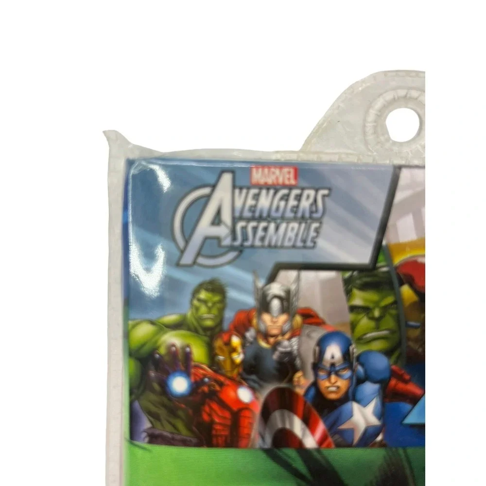 Marvel AVENGERS Standard illowcase Measures 20 x 30‎ inches SUPERHERO NEW SEALED